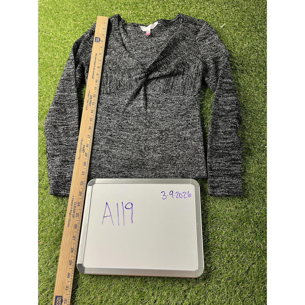 No Boundaries Women's Large Black Metallic Gray Sweater Knot‎ long sleeve Y2k